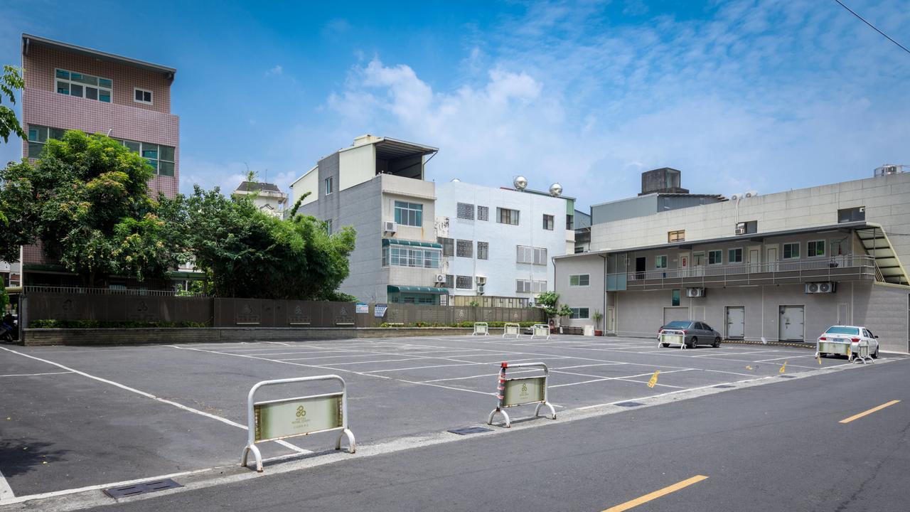 Royal Chiayi Hotel מראה חיצוני תמונה