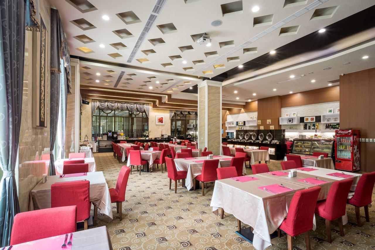 Royal Chiayi Hotel מראה חיצוני תמונה