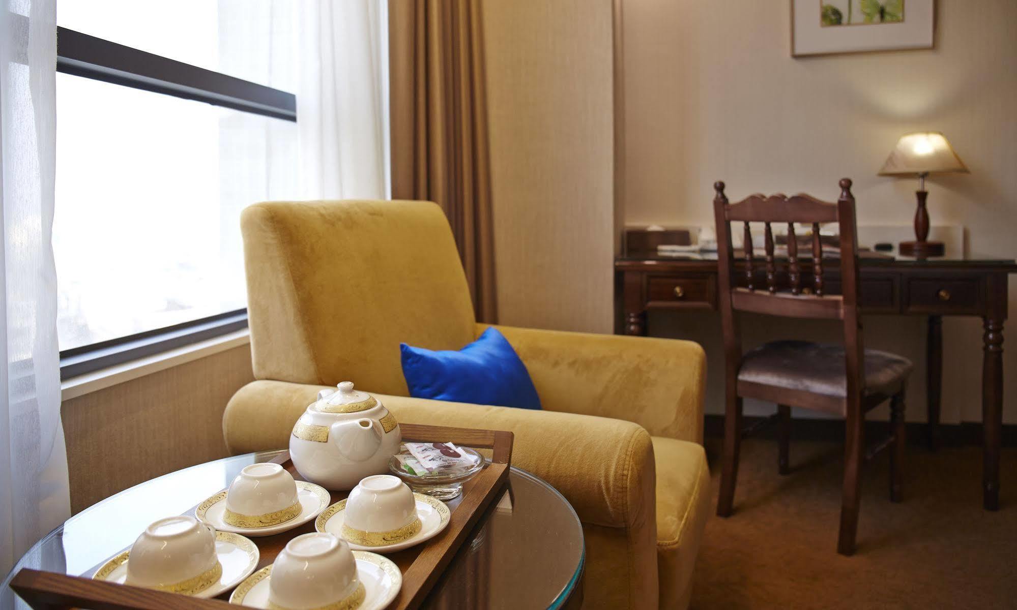 Royal Chiayi Hotel מראה חיצוני תמונה